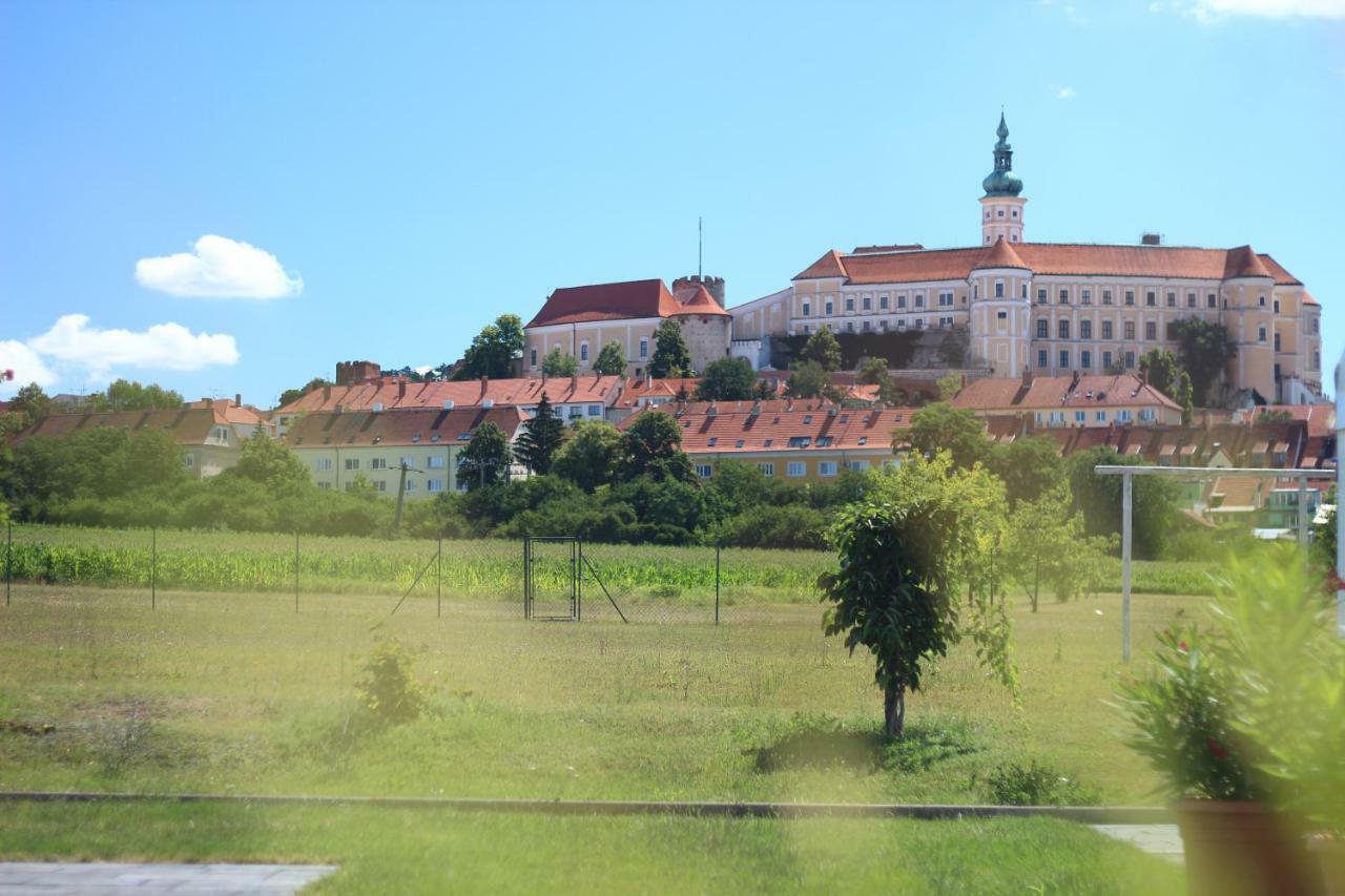 Hotel Maroli Mikulov Exterior photo